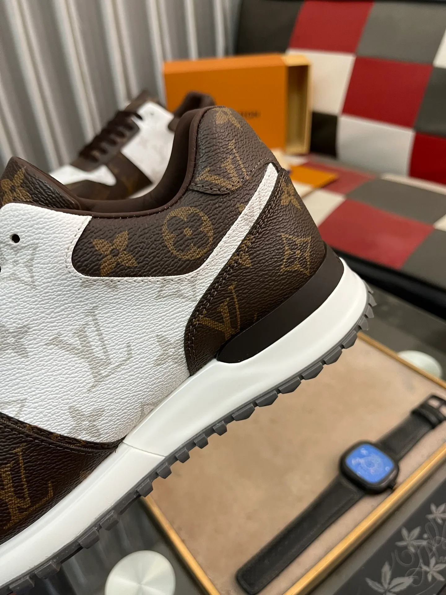 Men's shoes 💰540⌚️⌚️LV Louis Vuitton. The latest fashionable casual shoes are popular in physical stores. New spring and summer comfortable imported custom original cowhide, unique jacquard fabric element design. With sheepskin lining, Lv original base, [sun][sun] high-end packaging and high quality💪Details determine quality, code number 38-44